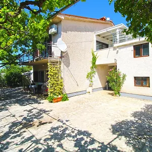 apartments-pjescana-uvala-606.in-istria.net/
