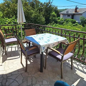 apartmani-mia-jadranovo.primorje-gorskikotar.com/